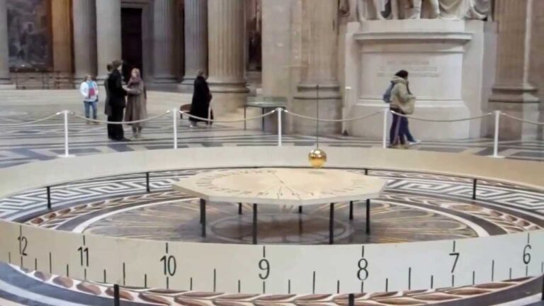 Léon Foucault e l’esperimento del pendolo dalla cupola del Pantheon